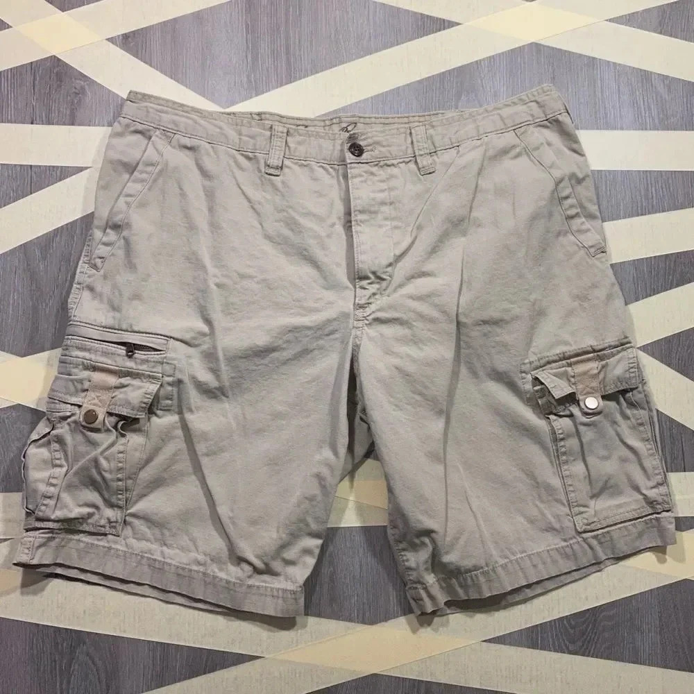 Eddie Bauer Khaki Cargo Shorts 🌞